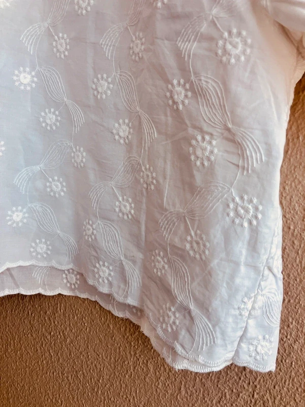 NIEUWE Witte Blouse met Borduurwerk - Een Maat – photo 5